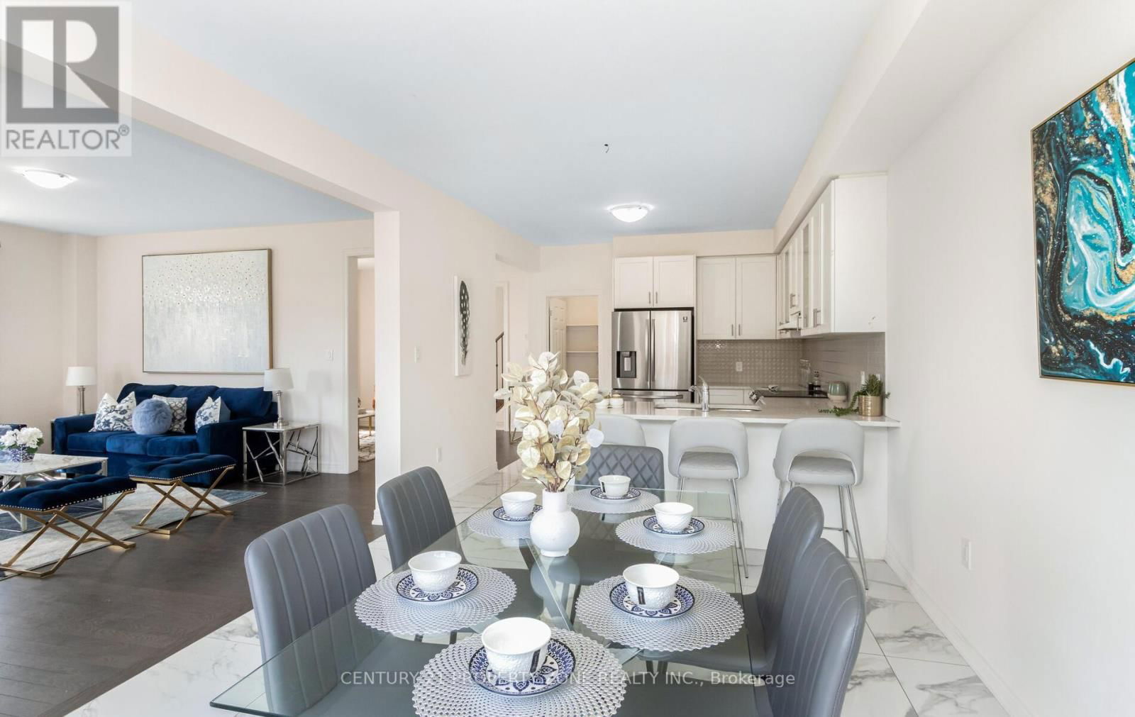 33 DUNLEY CRESCENT Image 15