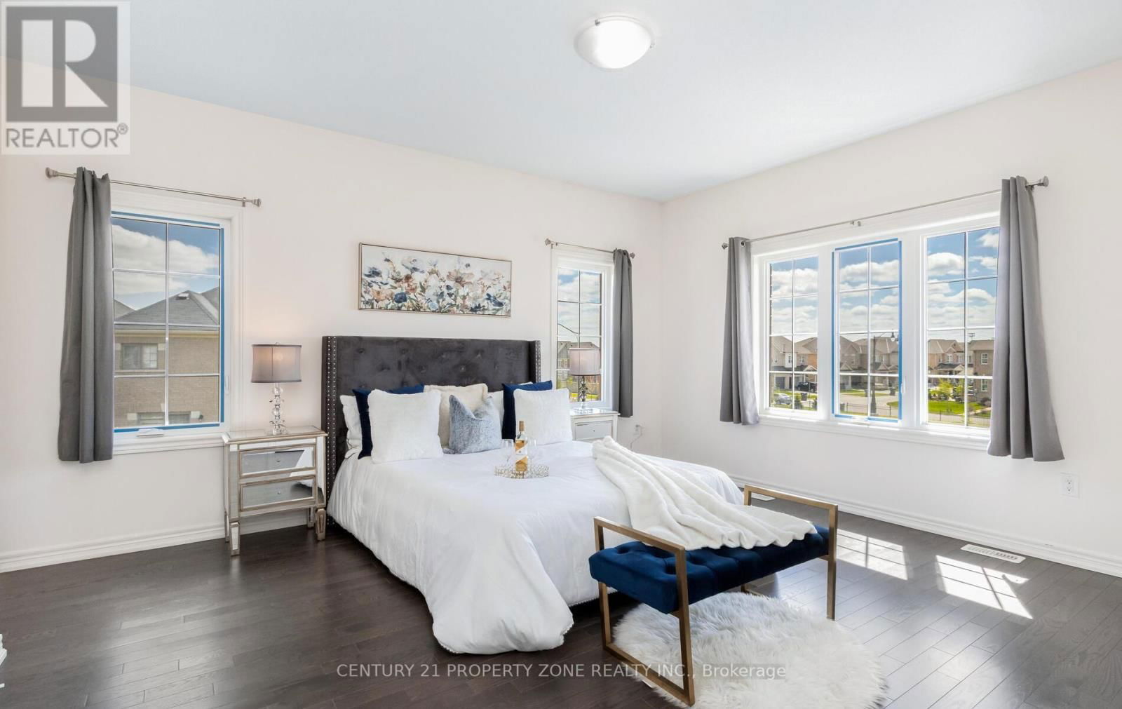 33 DUNLEY CRESCENT Image 20