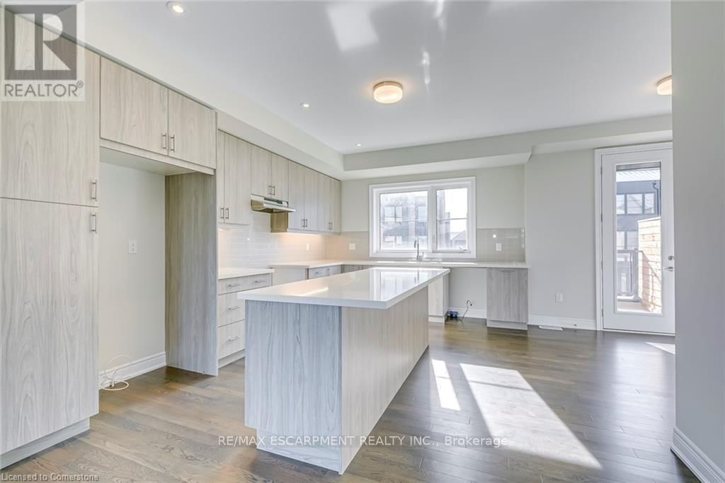 8 - 2273 TURNBERRY ROAD Image 12