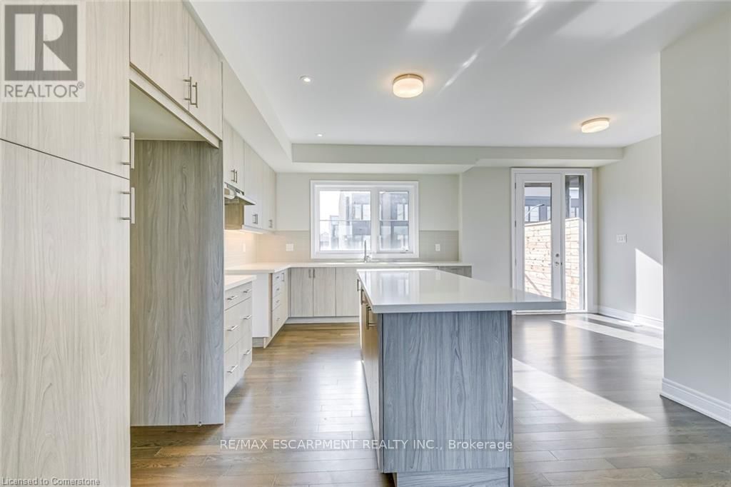 8 - 2273 TURNBERRY ROAD Image 13
