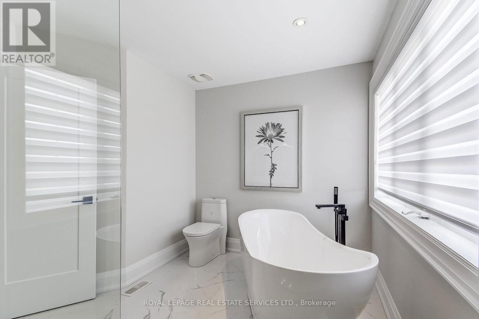 11 - 2400 NEYAGAWA BOULEVARD Image 32