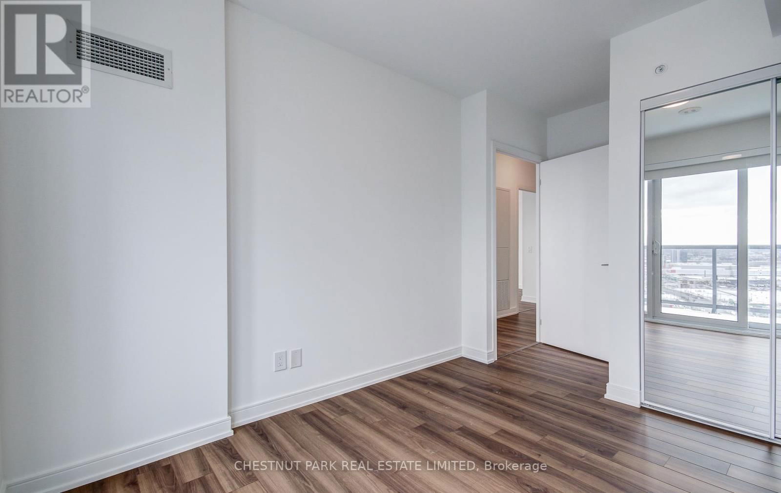 PH2402 - 30 SAMUEL WOOD WAY Image 34