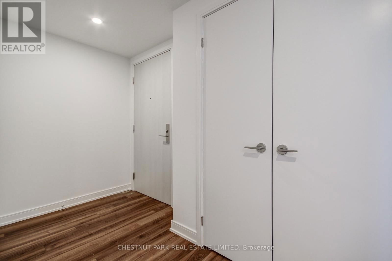 PH2402 - 30 SAMUEL WOOD WAY Image 39