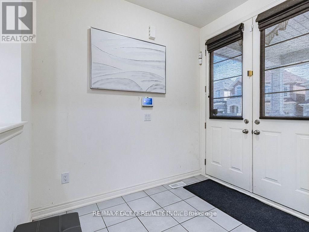 11 ELVERTON CRESCENT Image 3