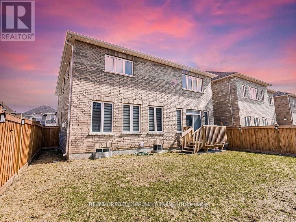 11 ELVERTON CRESCENT Image 40