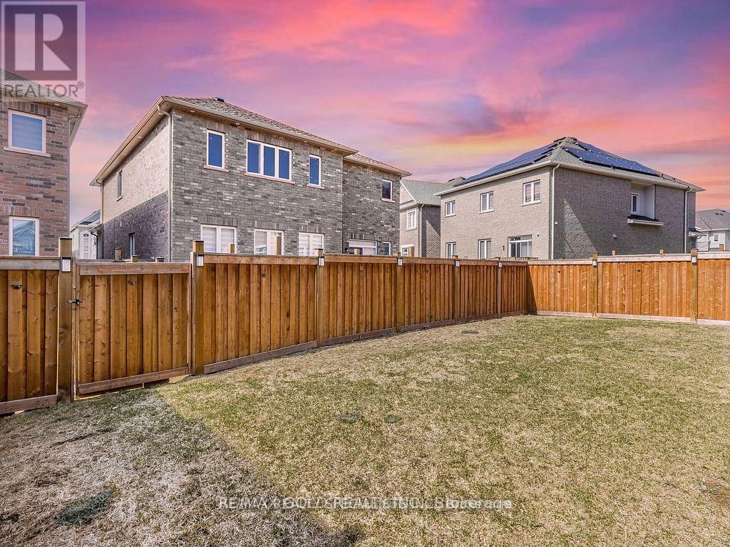11 ELVERTON CRESCENT Image 42