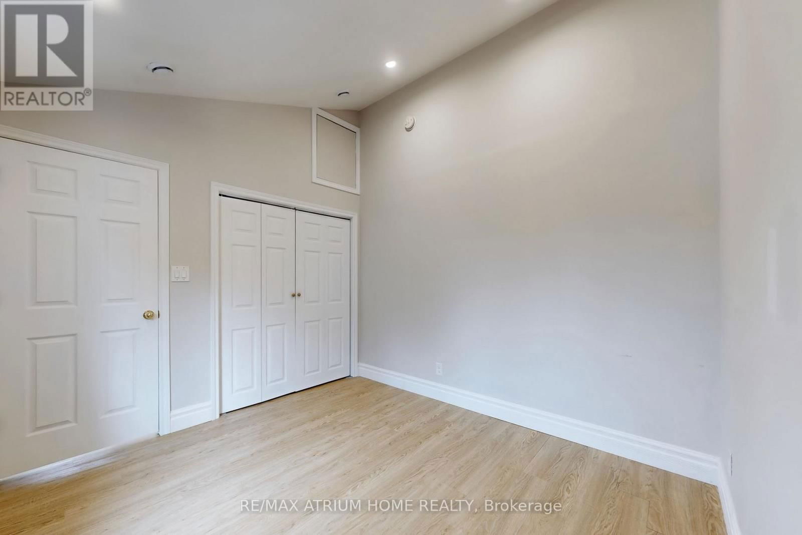 1242 ALEXANDRA AVENUE Image 22