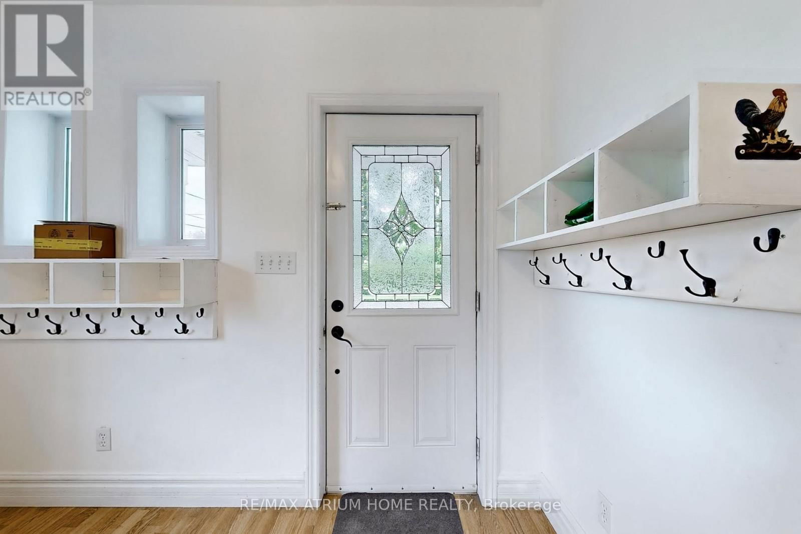 1242 ALEXANDRA AVENUE Image 4