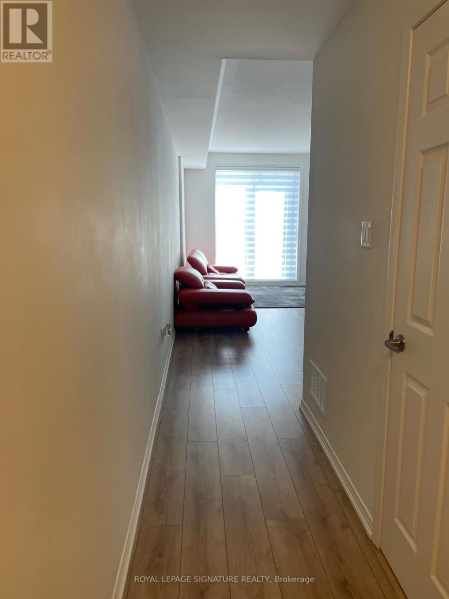 11 - 20 WOODSTREAM DRIVE Image 14