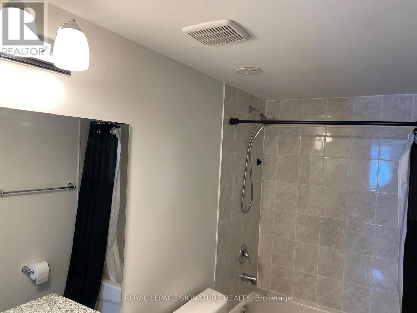 11 - 20 WOODSTREAM DRIVE Image 17