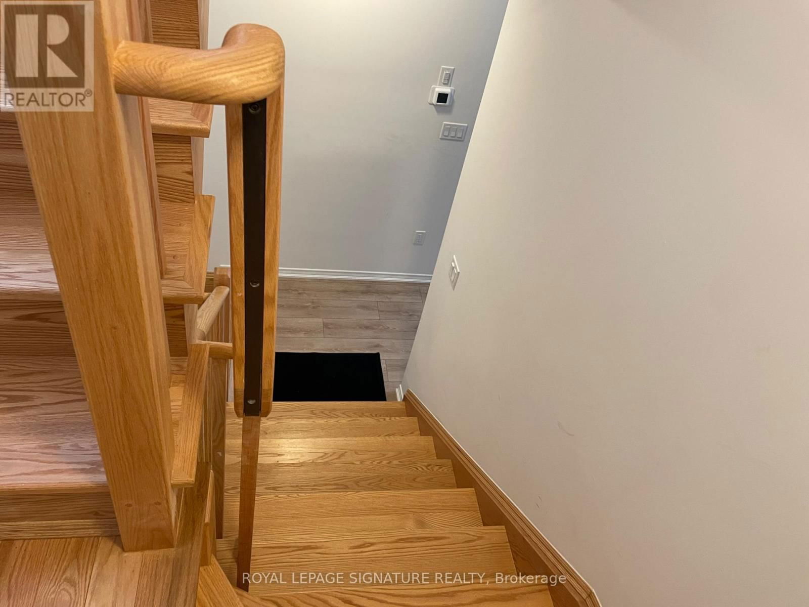 11 - 20 WOODSTREAM DRIVE Image 31