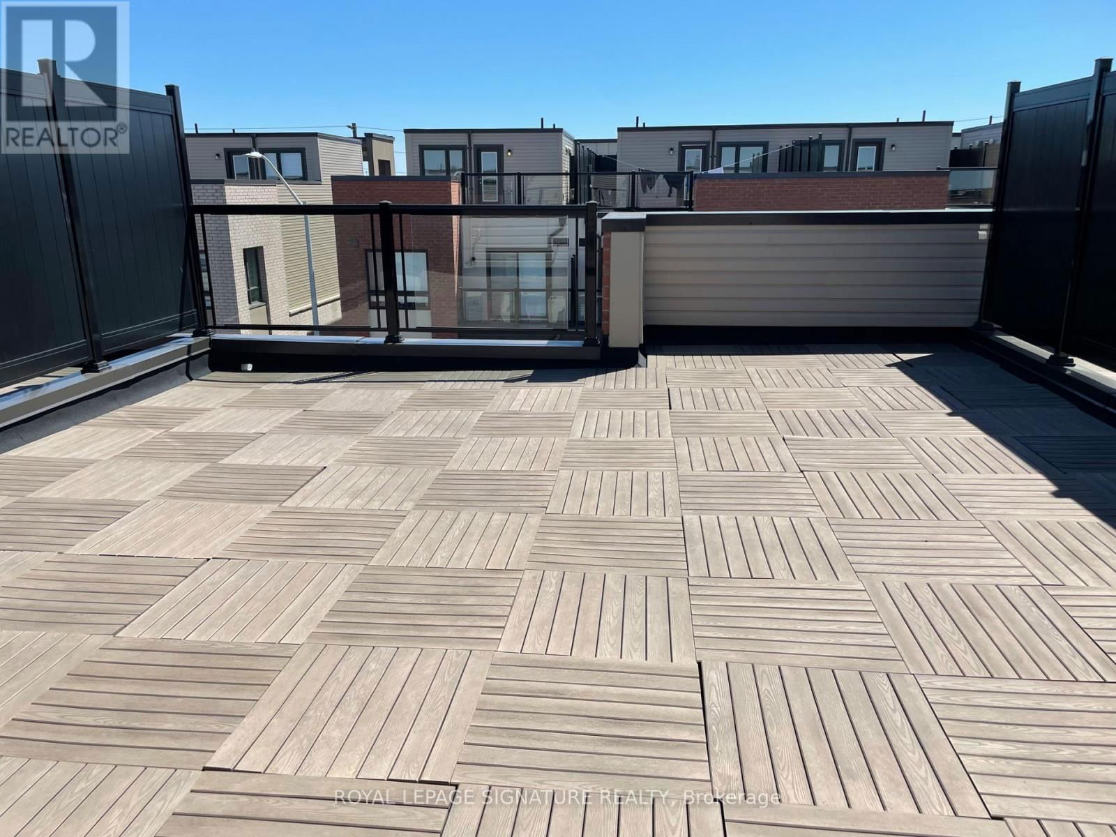 11 - 20 WOODSTREAM DRIVE Image 32