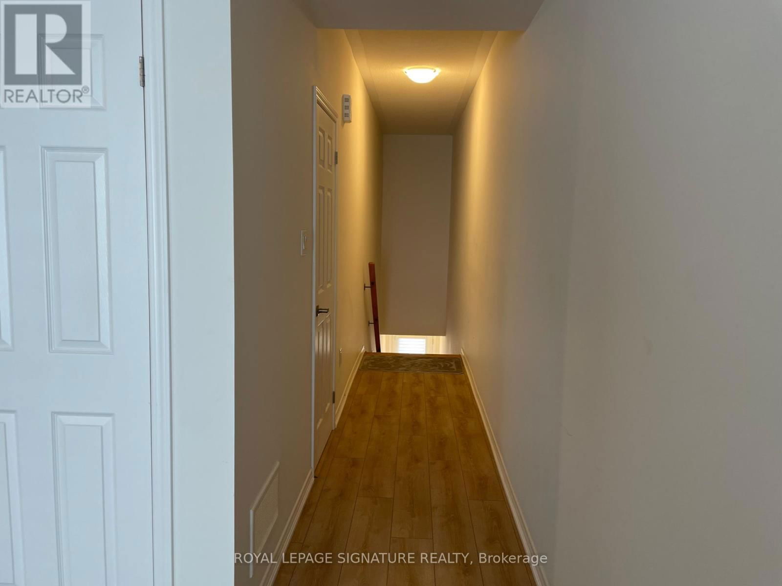 11 - 20 WOODSTREAM DRIVE Image 8