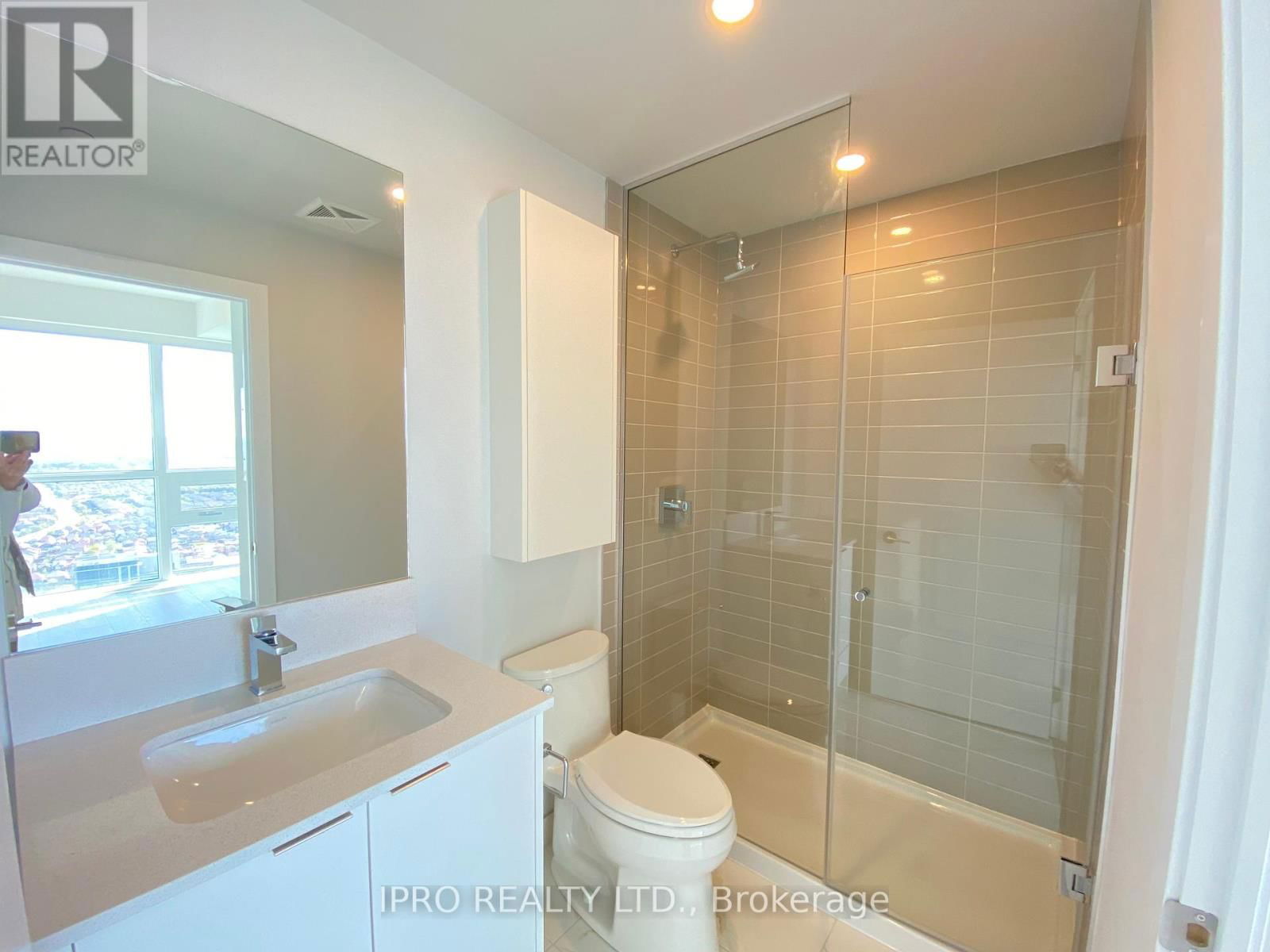4209 - 430 SQUARE ONE DRIVE Image 18