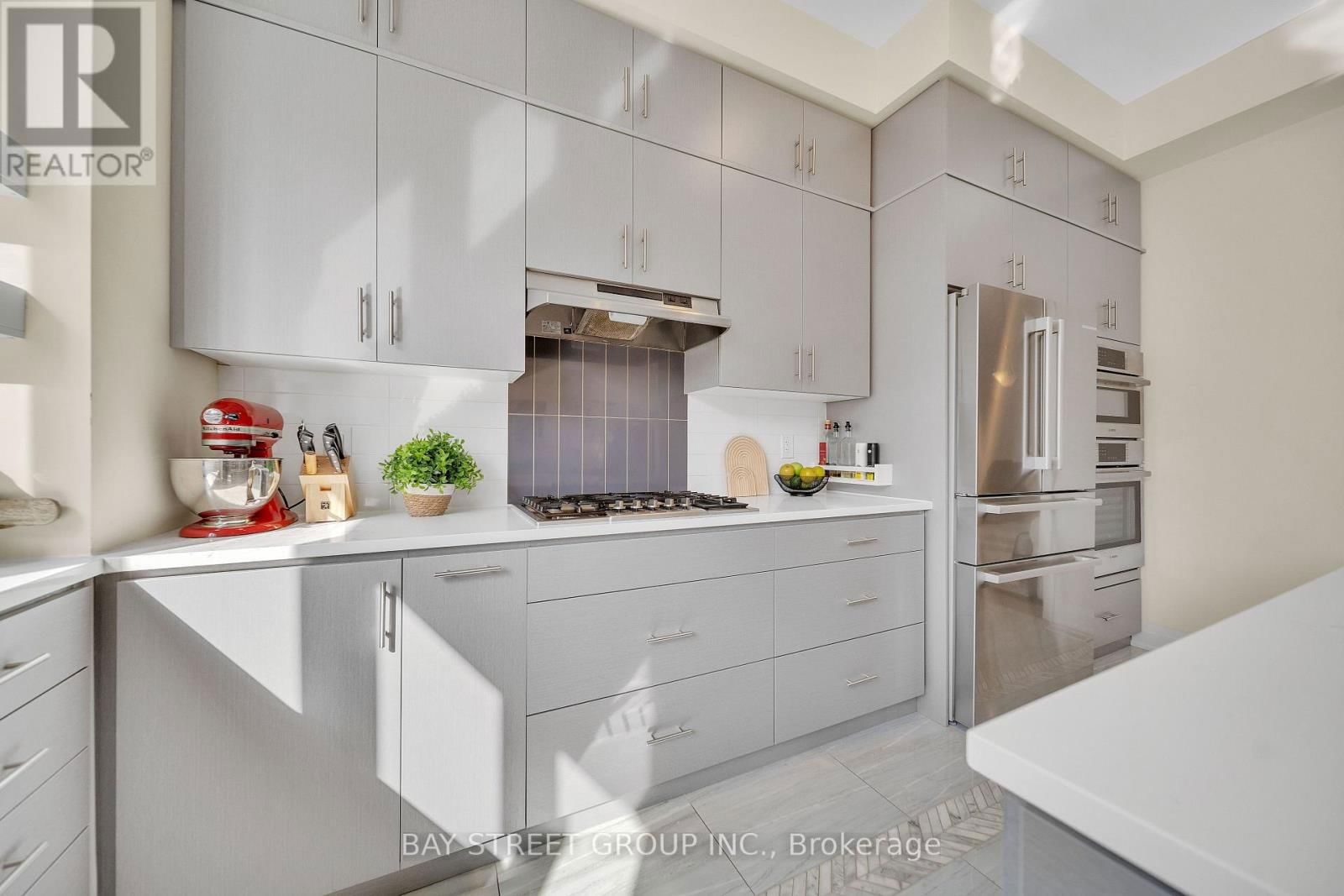 2411 SAW WHET BOULEVARD Image 20