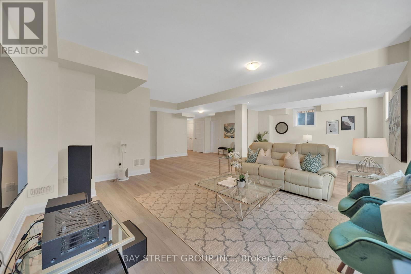 2411 SAW WHET BOULEVARD Image 36