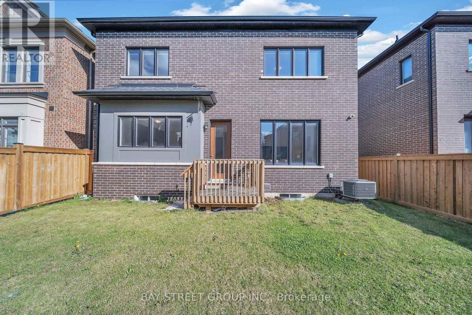 2411 SAW WHET BOULEVARD Image 38