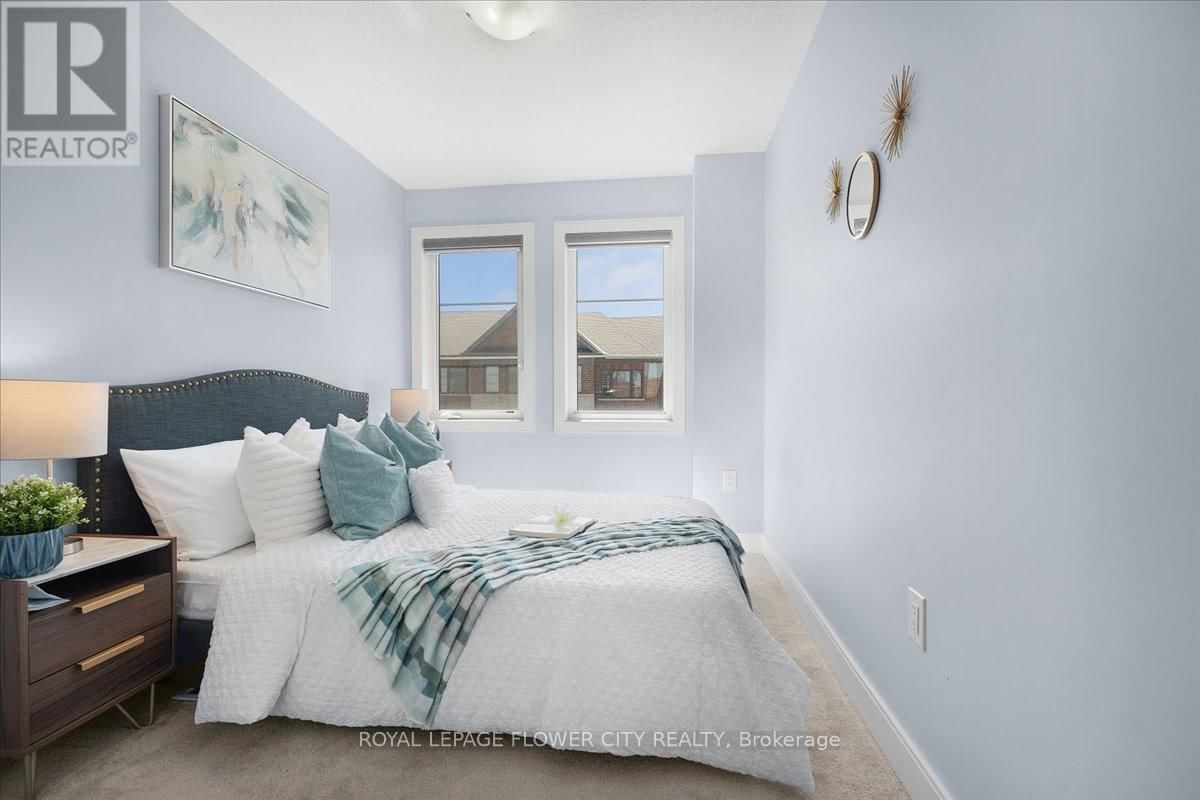 8 KERSEY LANE Image 33