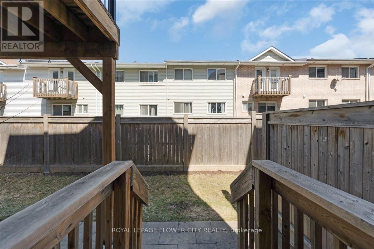 8 KERSEY LANE Image 44