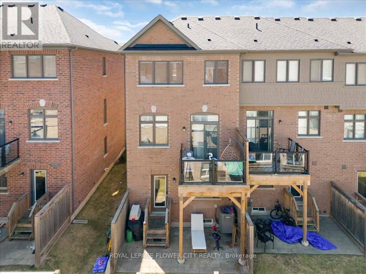 8 KERSEY LANE Image 45