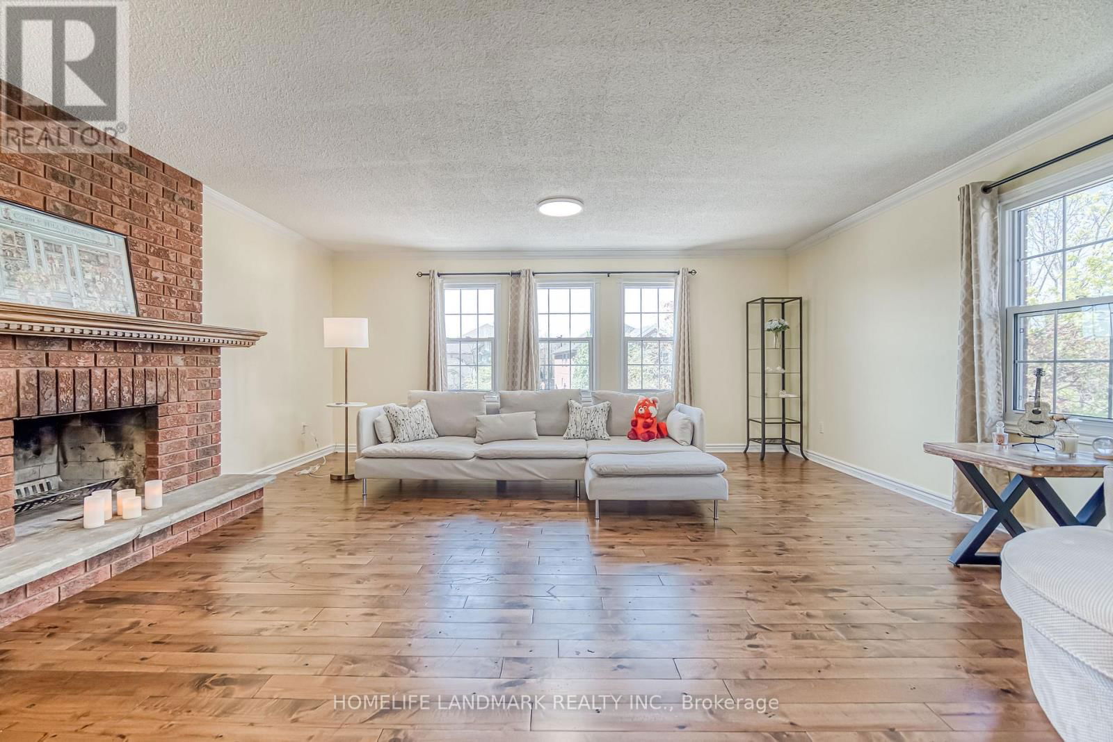 5301 MIDDLEBURY DRIVE Image 22