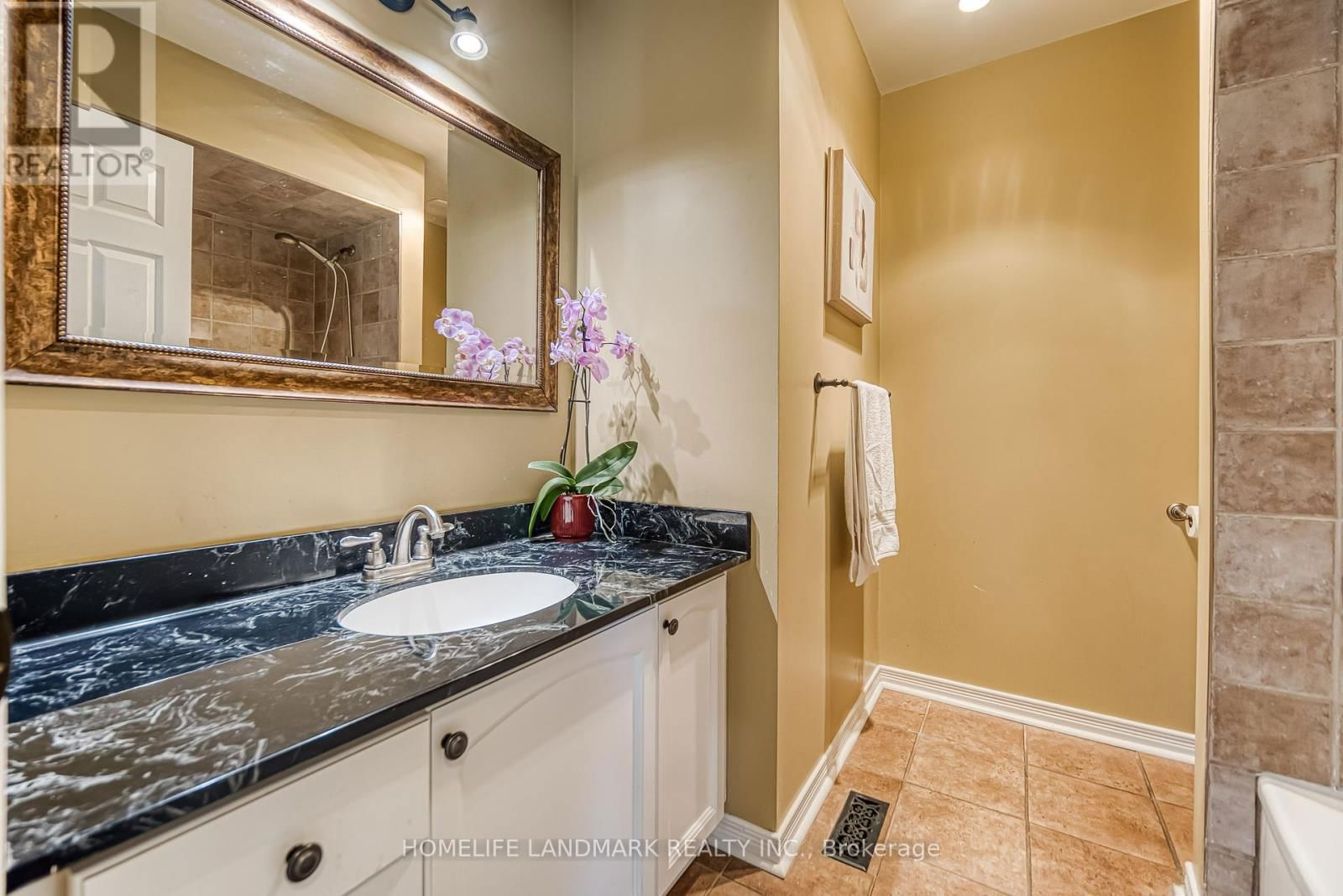 5301 MIDDLEBURY DRIVE Image 33