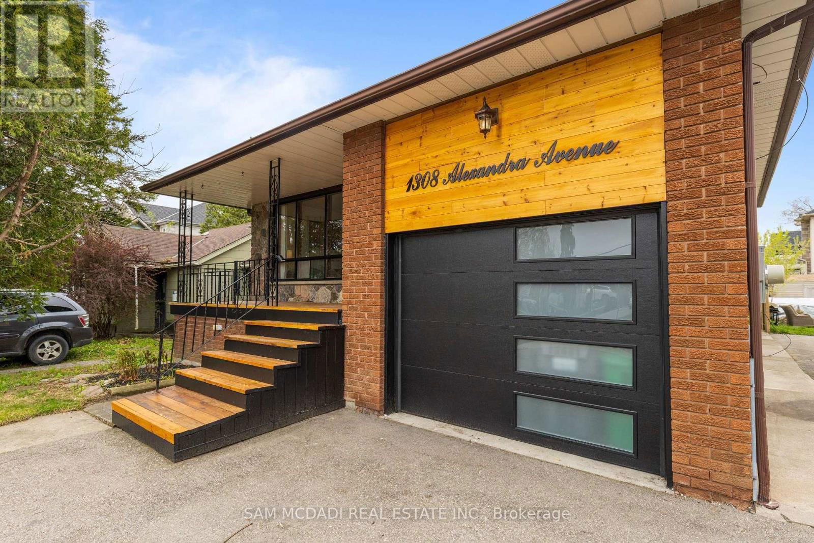 1308 ALEXANDRA AVENUE Image 2