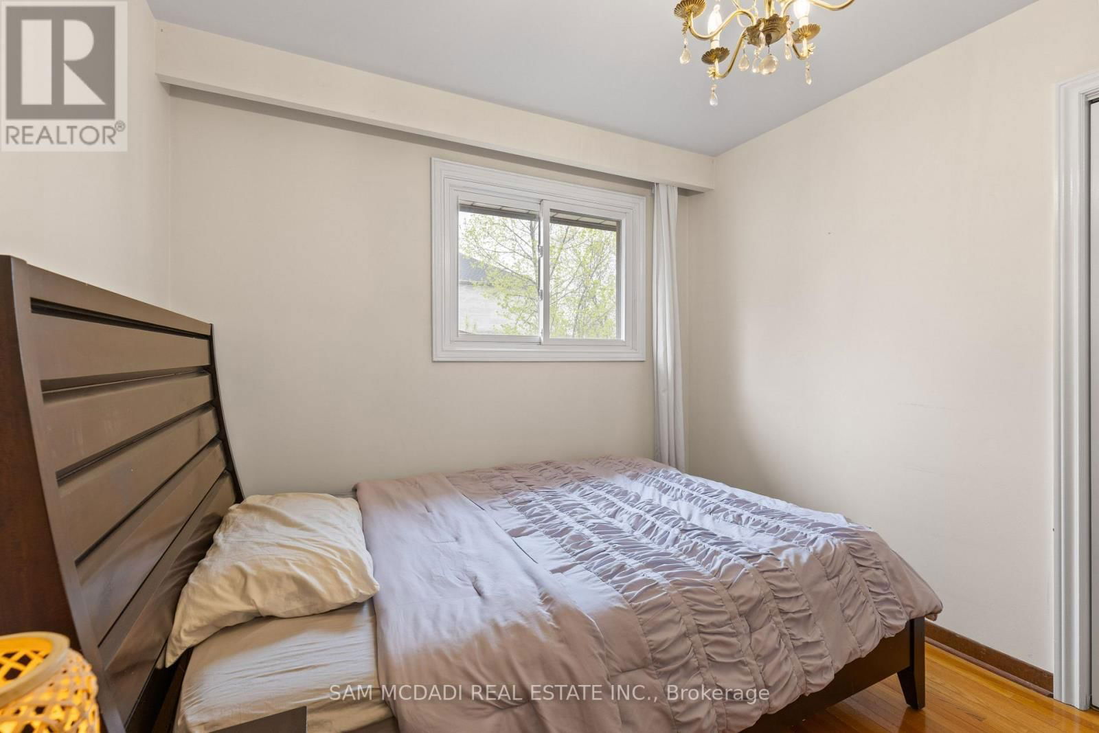 1308 ALEXANDRA AVENUE Image 21