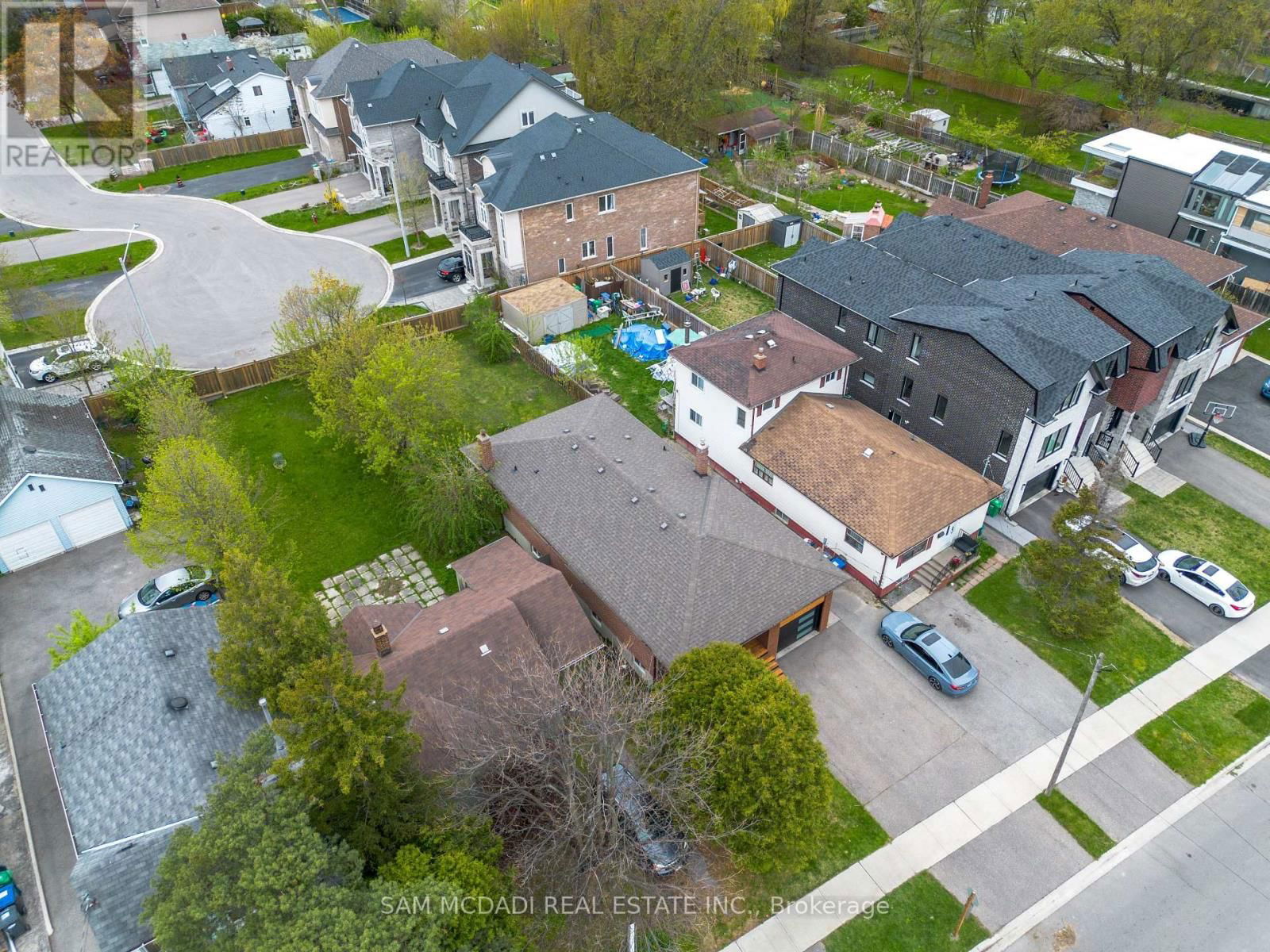 1308 ALEXANDRA AVENUE Image 37