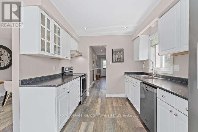 4A HALL ROAD Image 14