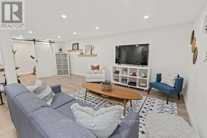 4A HALL ROAD Image 28