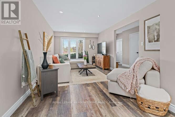 4A HALL ROAD Image 6