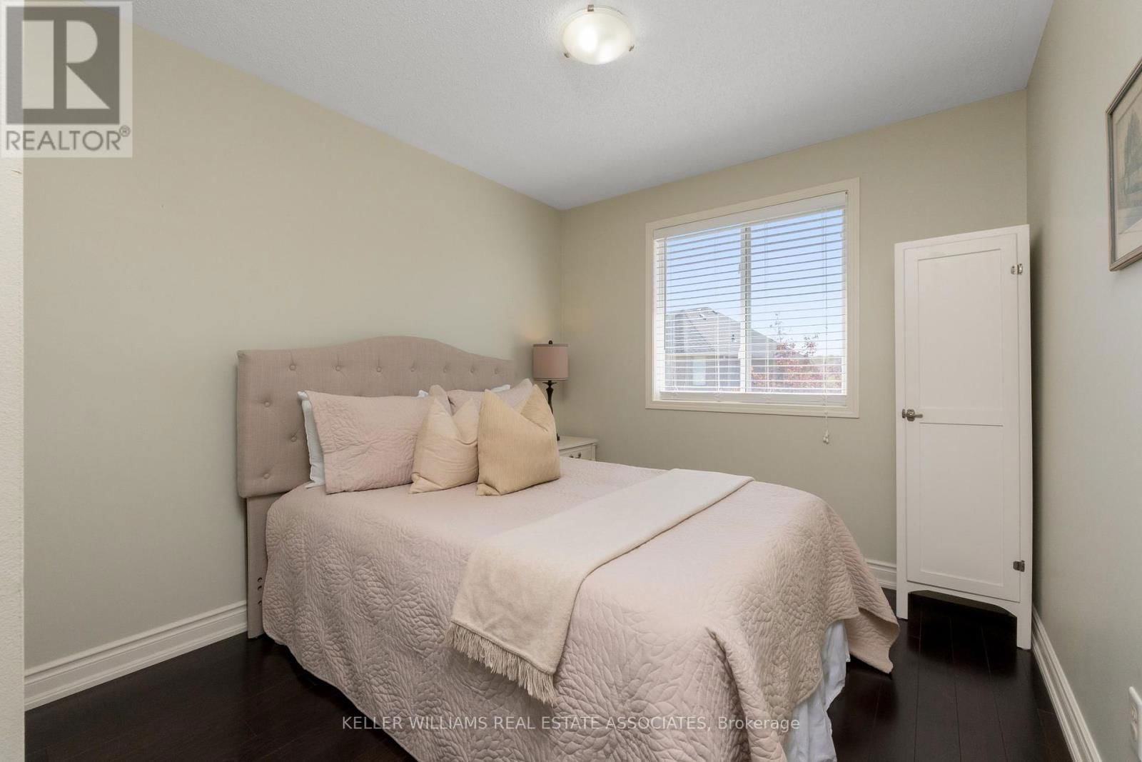 913 BENNETT BOULEVARD Image 23
