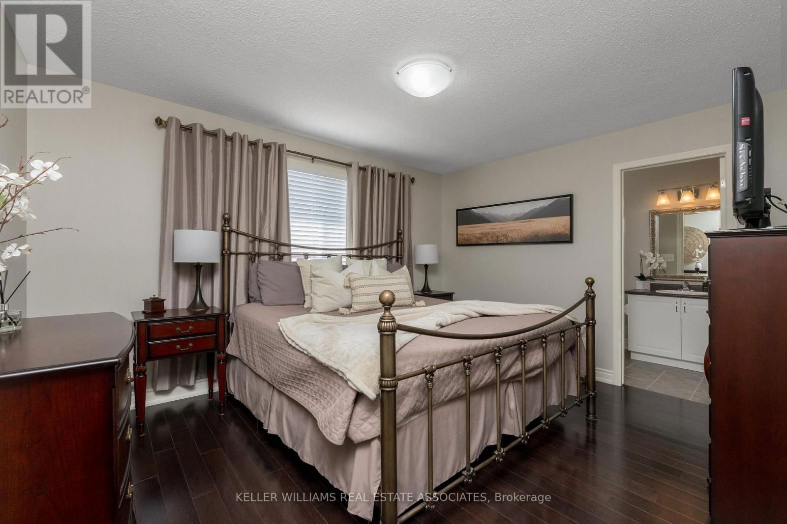 913 BENNETT BOULEVARD Image 24