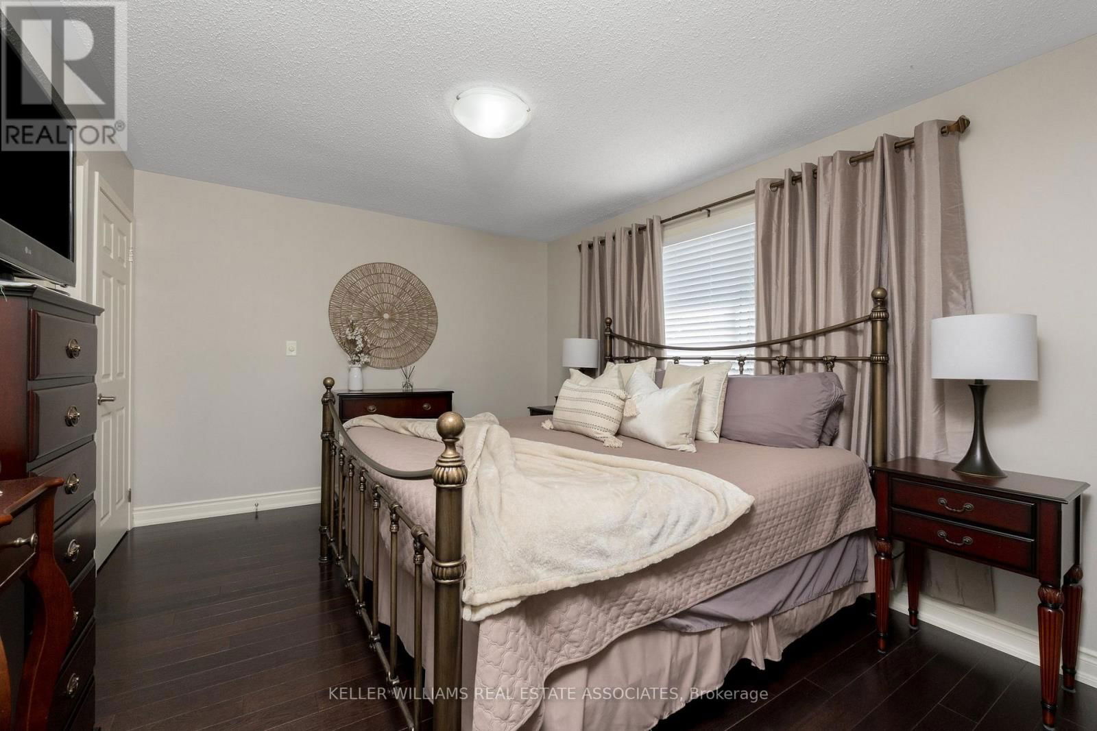913 BENNETT BOULEVARD Image 25