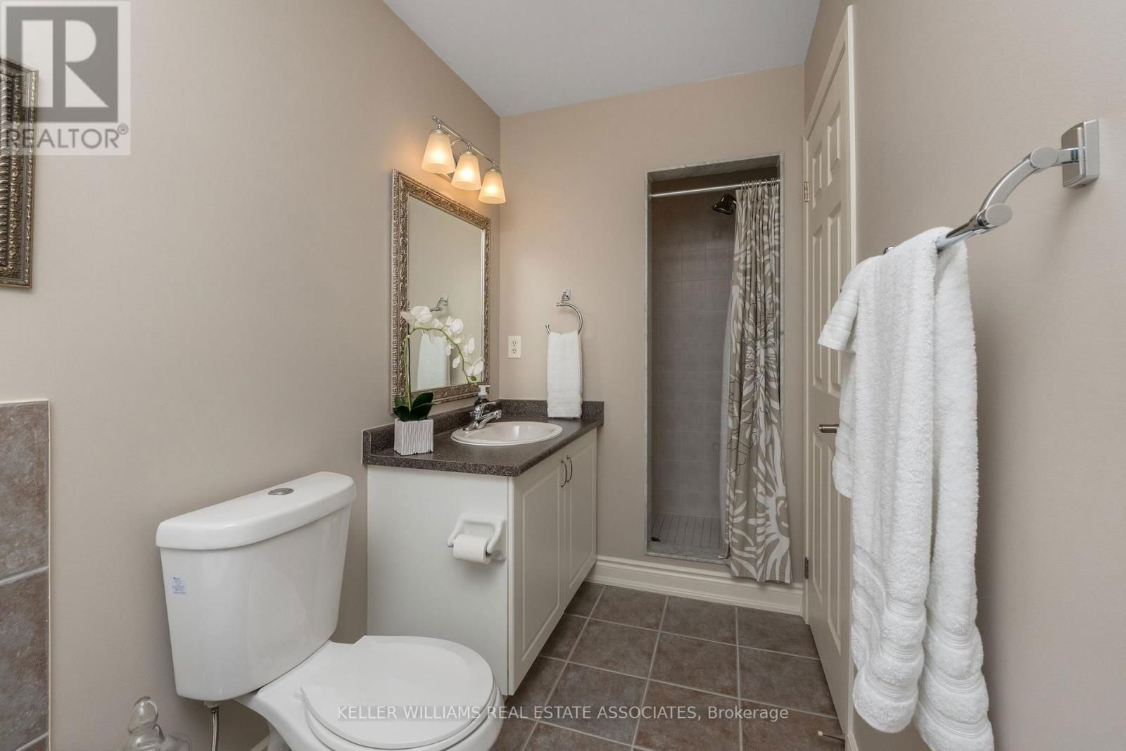 913 BENNETT BOULEVARD Image 27