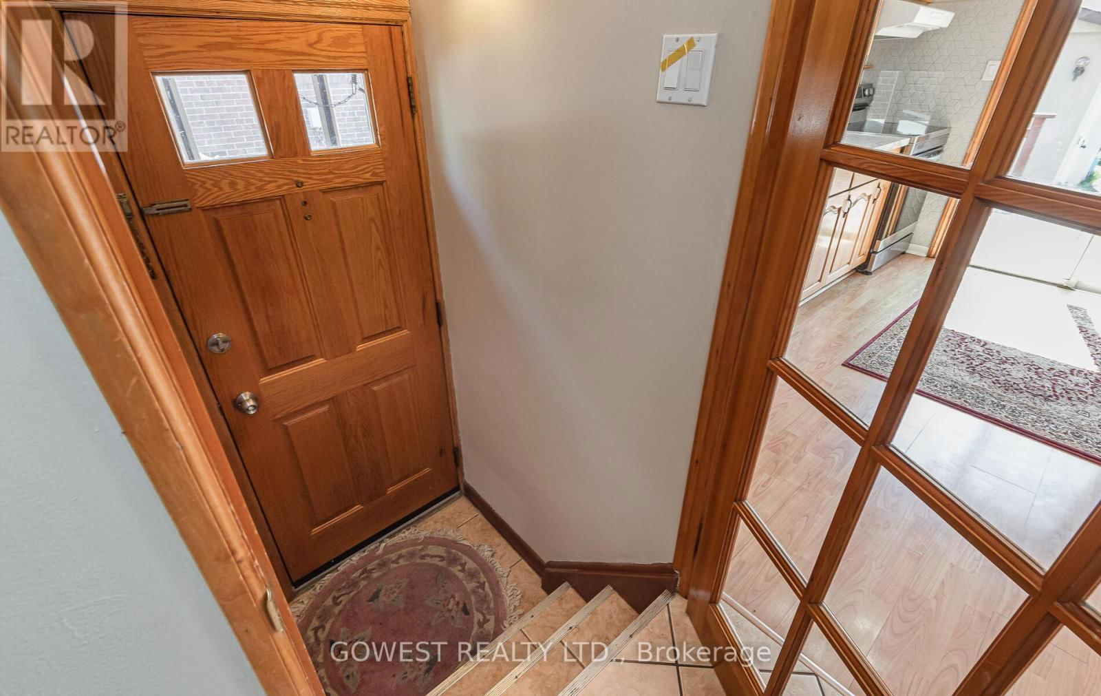 118 TREEVIEW DRIVE Image 27