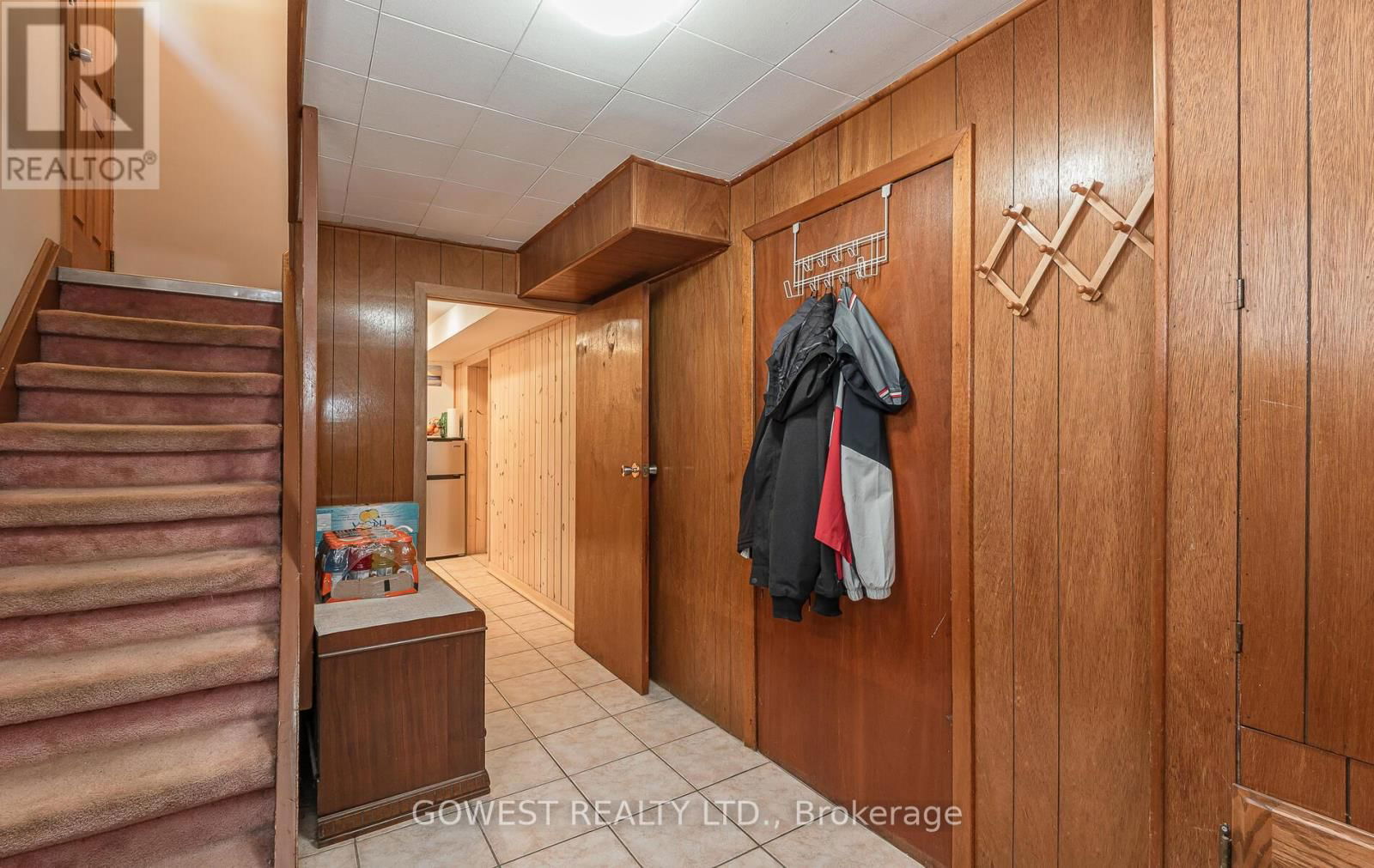 118 TREEVIEW DRIVE Image 29