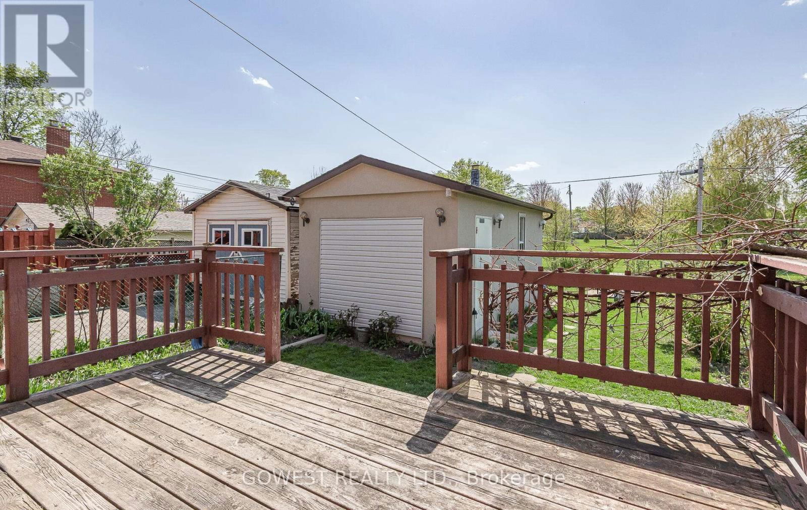 118 TREEVIEW DRIVE Image 34