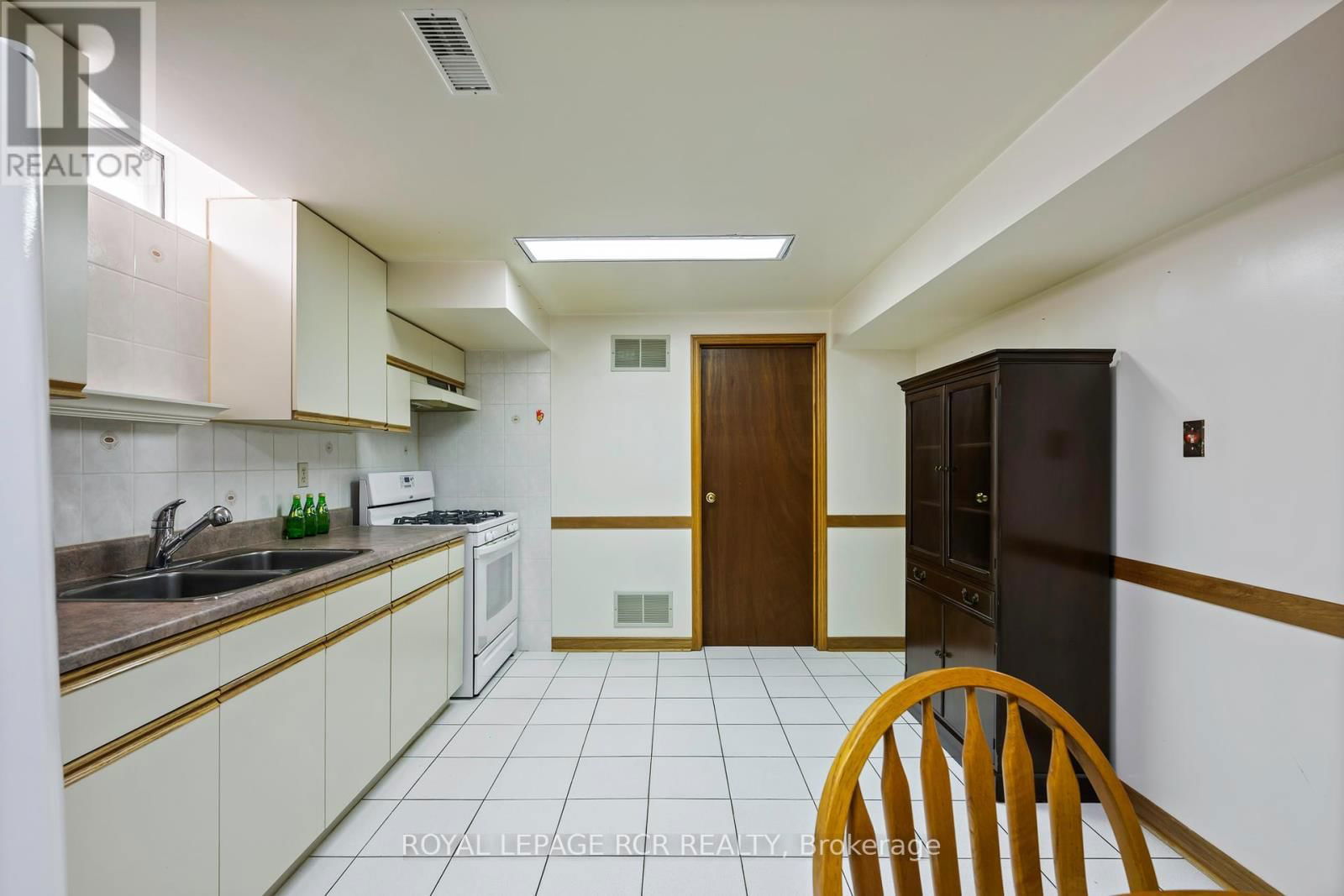 243 BEECHFIELD CRESCENT Image 31