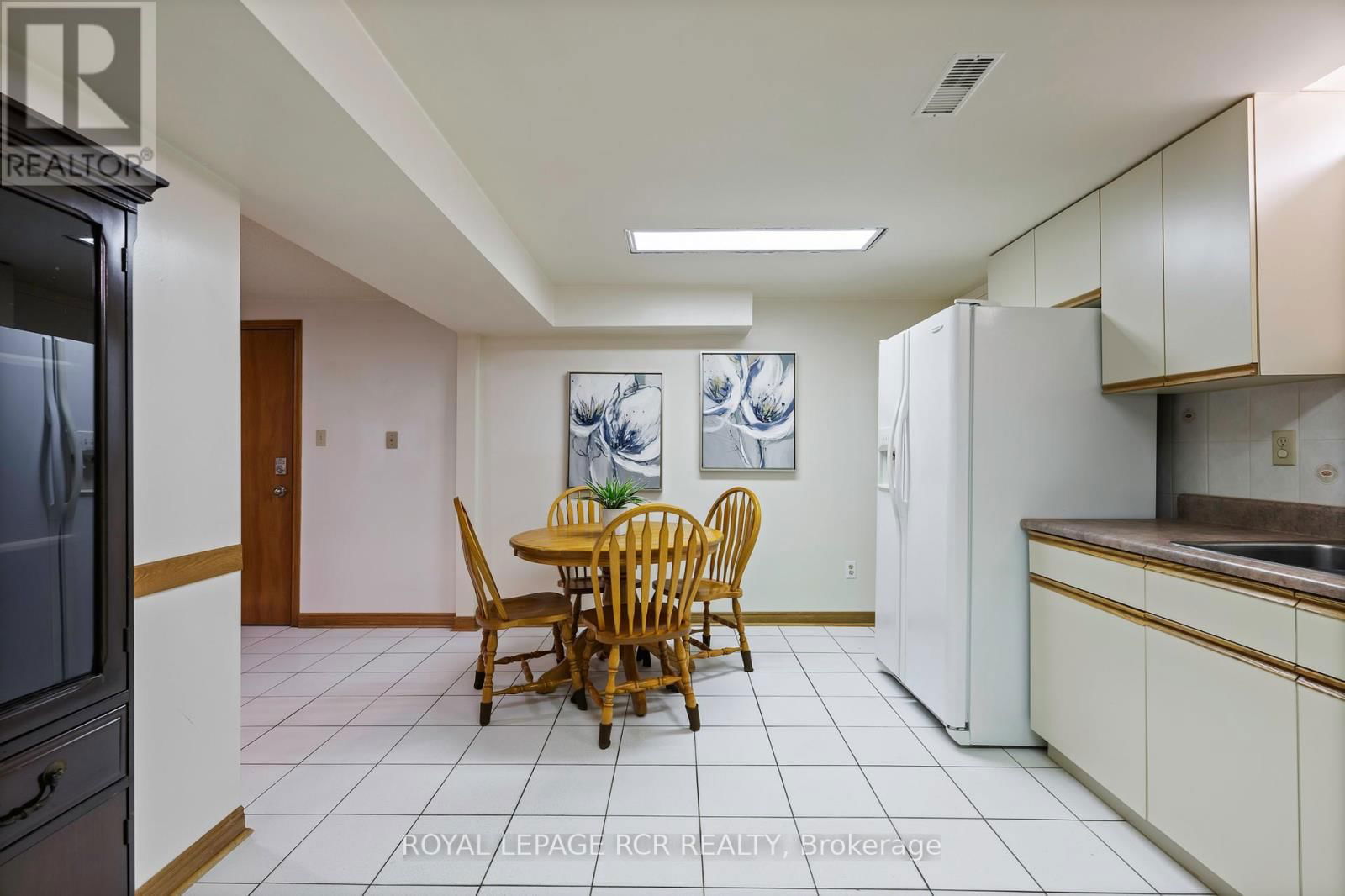 243 BEECHFIELD CRESCENT Image 34