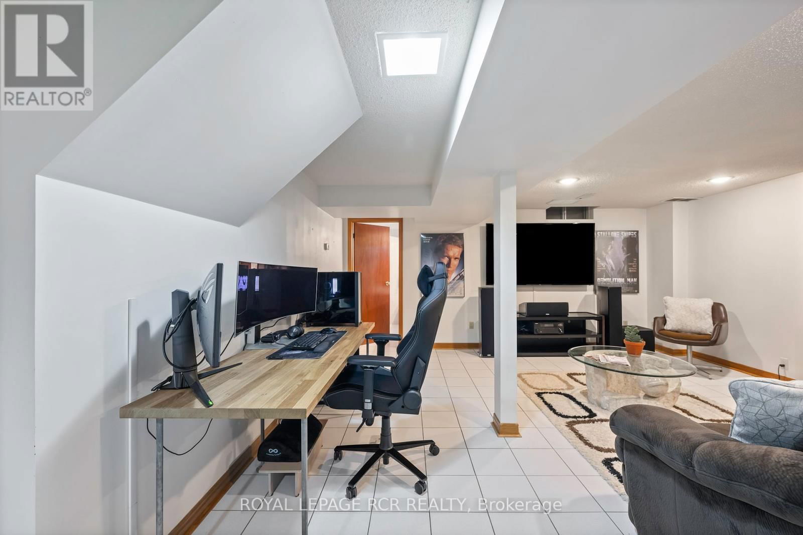 243 BEECHFIELD CRESCENT Image 35