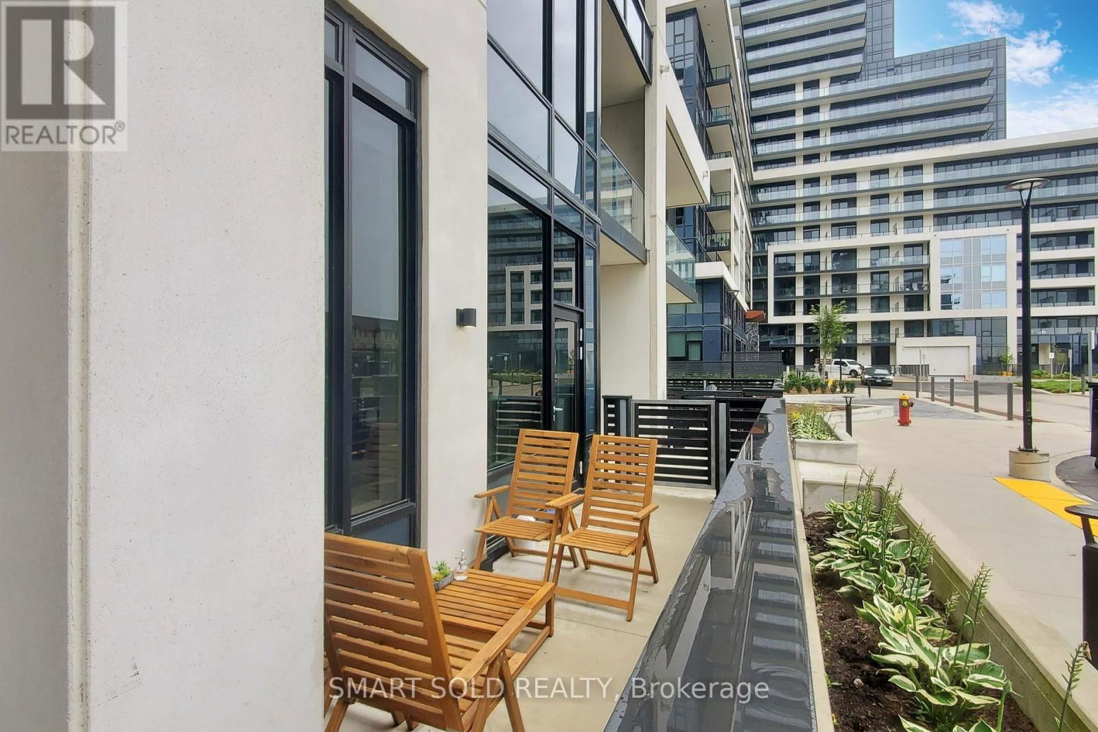 116 - 3200 WILLIAM COLTSON AVENUE Image 6