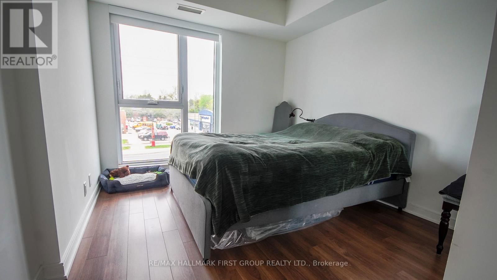 203 - 30 SAMUEL WOOD WAY Image 9