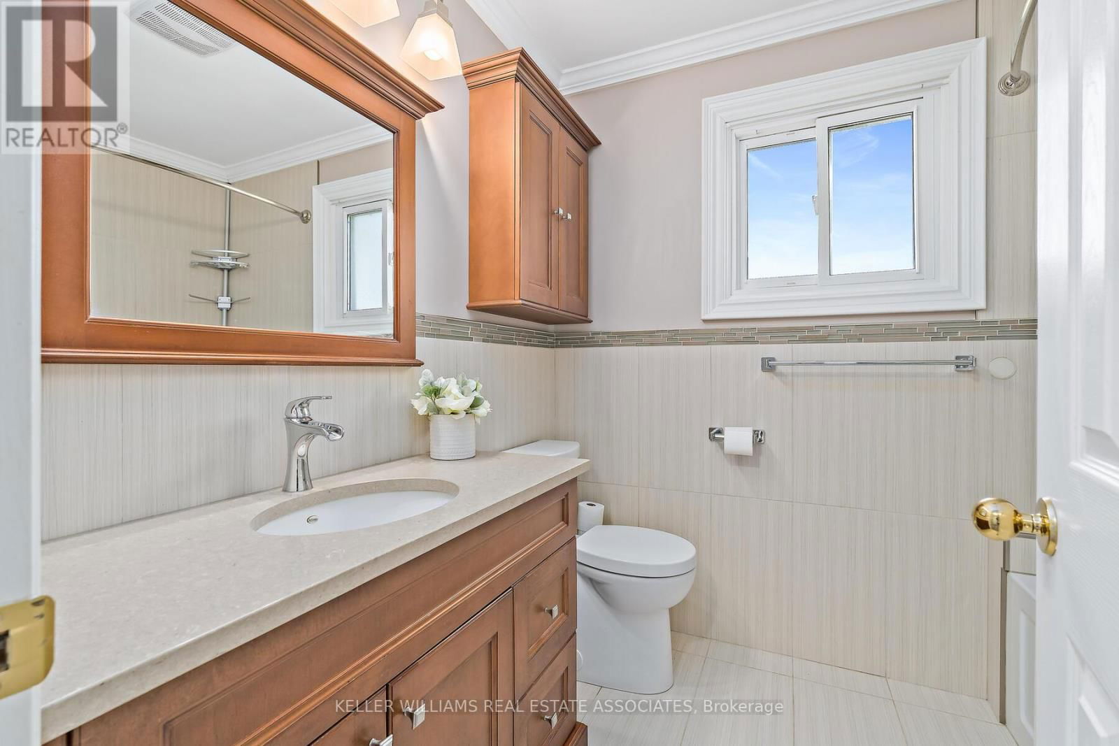 87 MARY STREET Image 24
