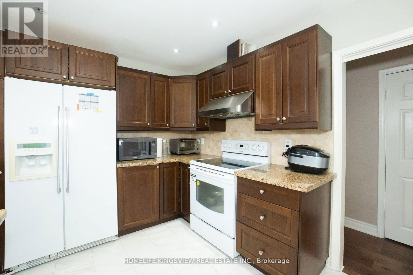 3 CRENDON DRIVE Image 11