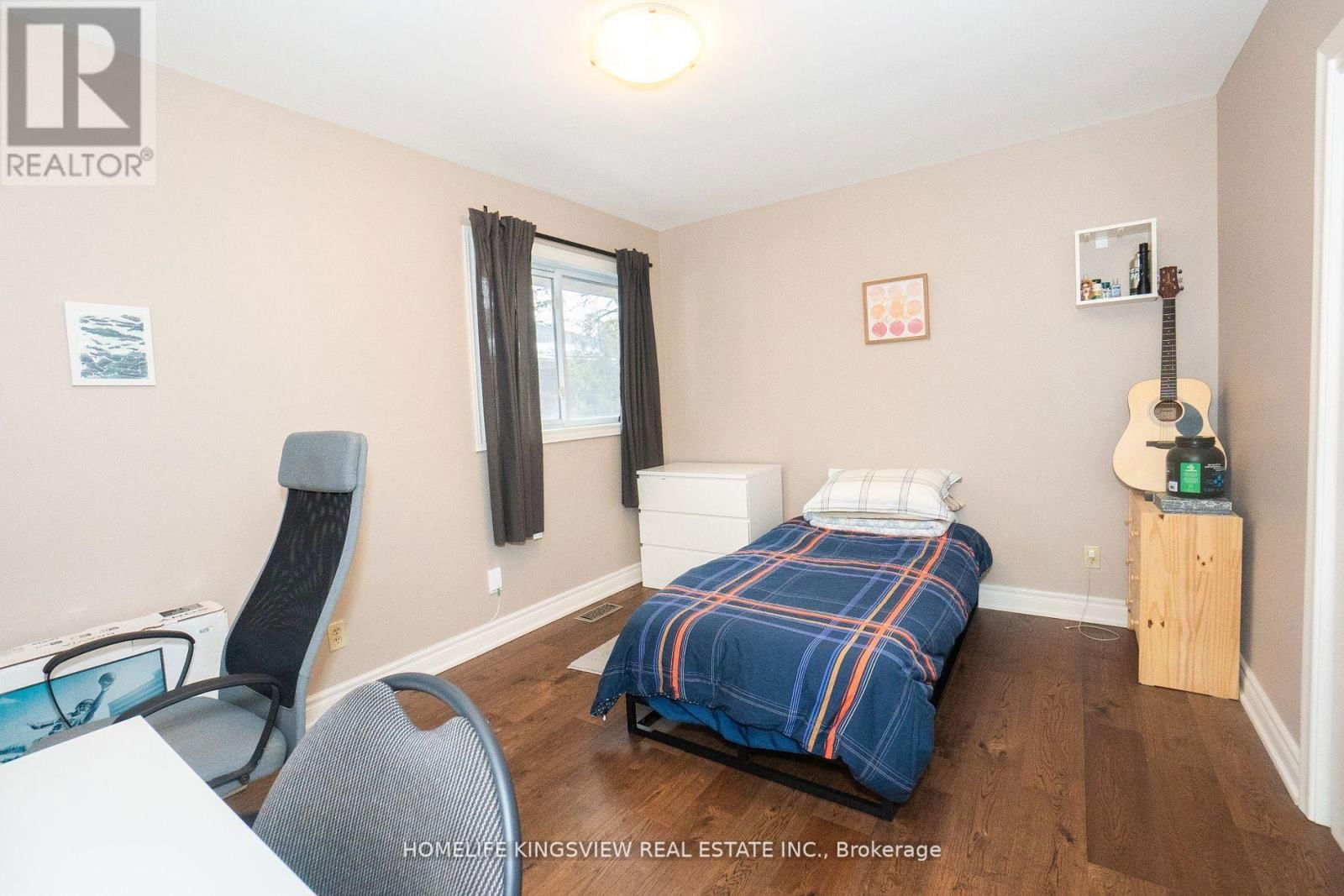 3 CRENDON DRIVE Image 12