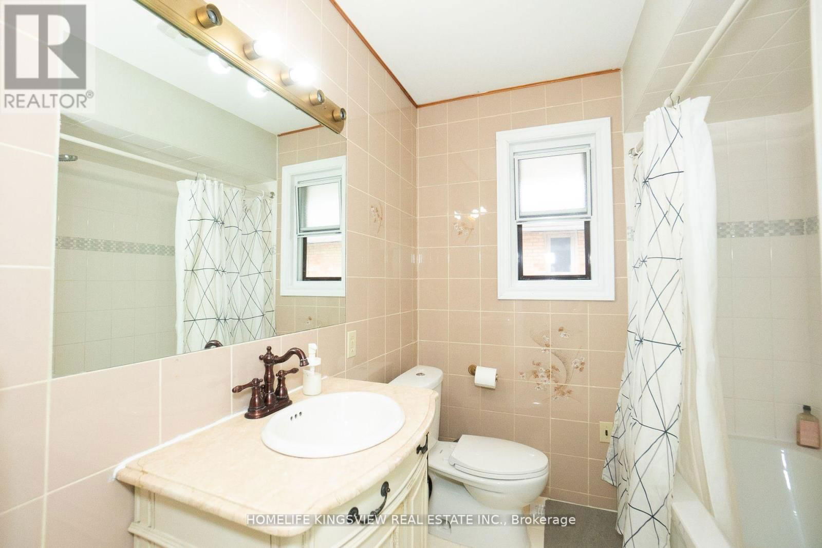 3 CRENDON DRIVE Image 14
