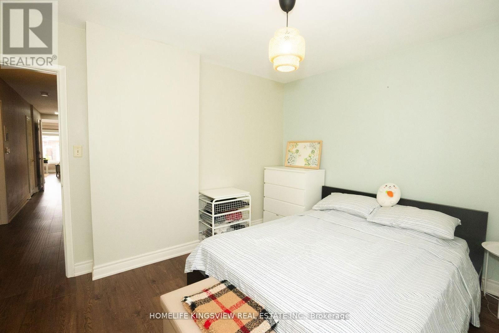 3 CRENDON DRIVE Image 19