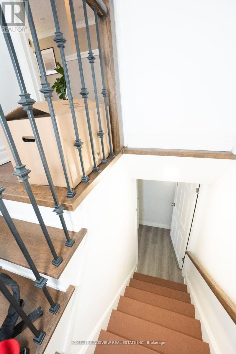 3 CRENDON DRIVE Image 24